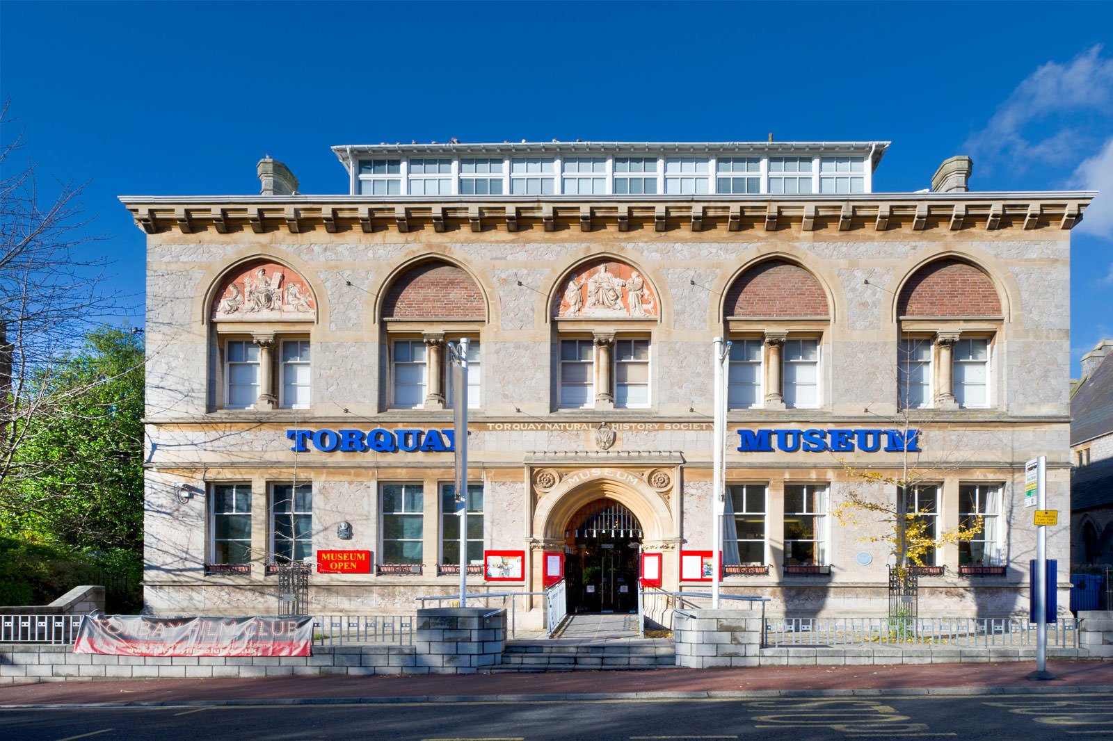 موزه تورکی - Torquay Museum