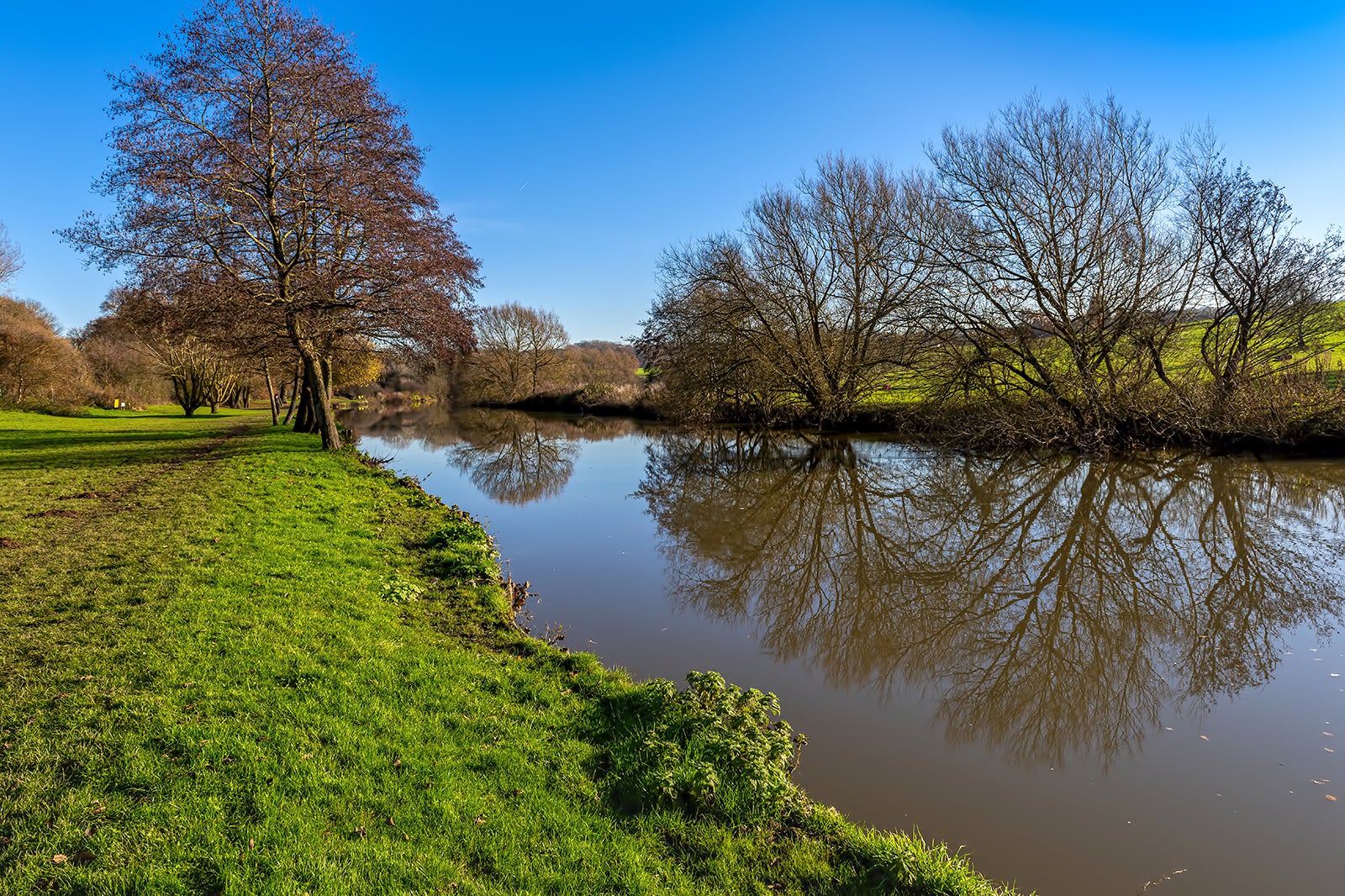 قایق رودخانه کنتیش لیدی - Kentish Lady River Boat