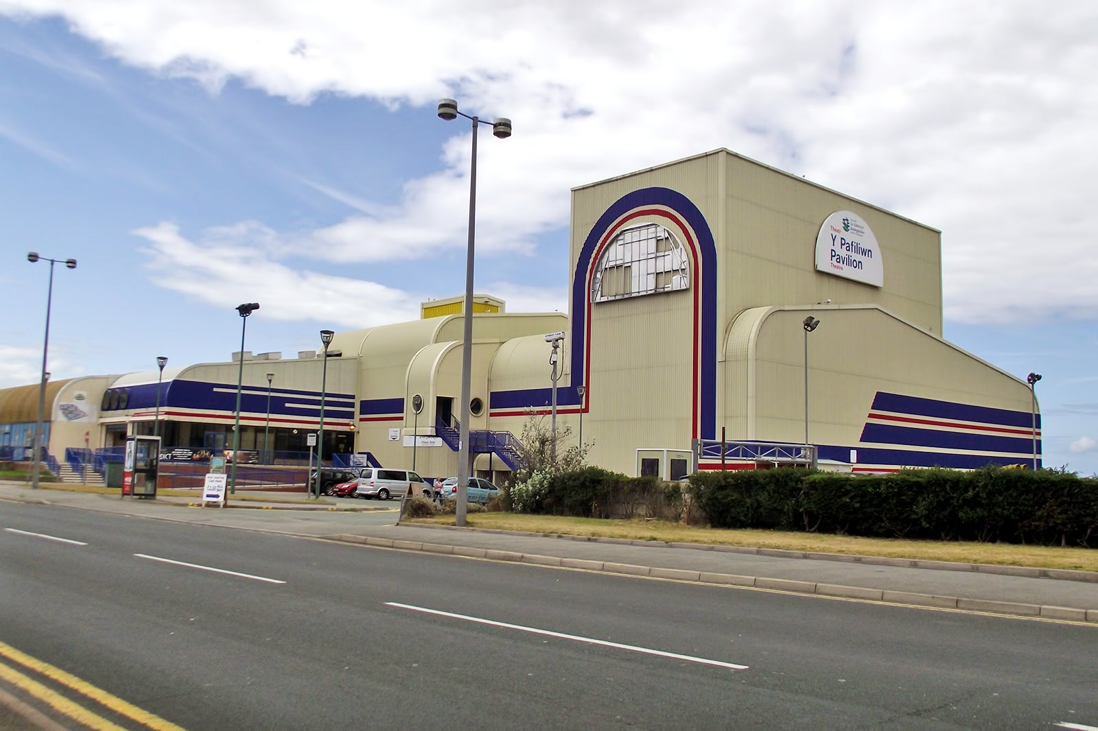 Rhyl Pavilion Theatre - Rhyl Pavilion Theater