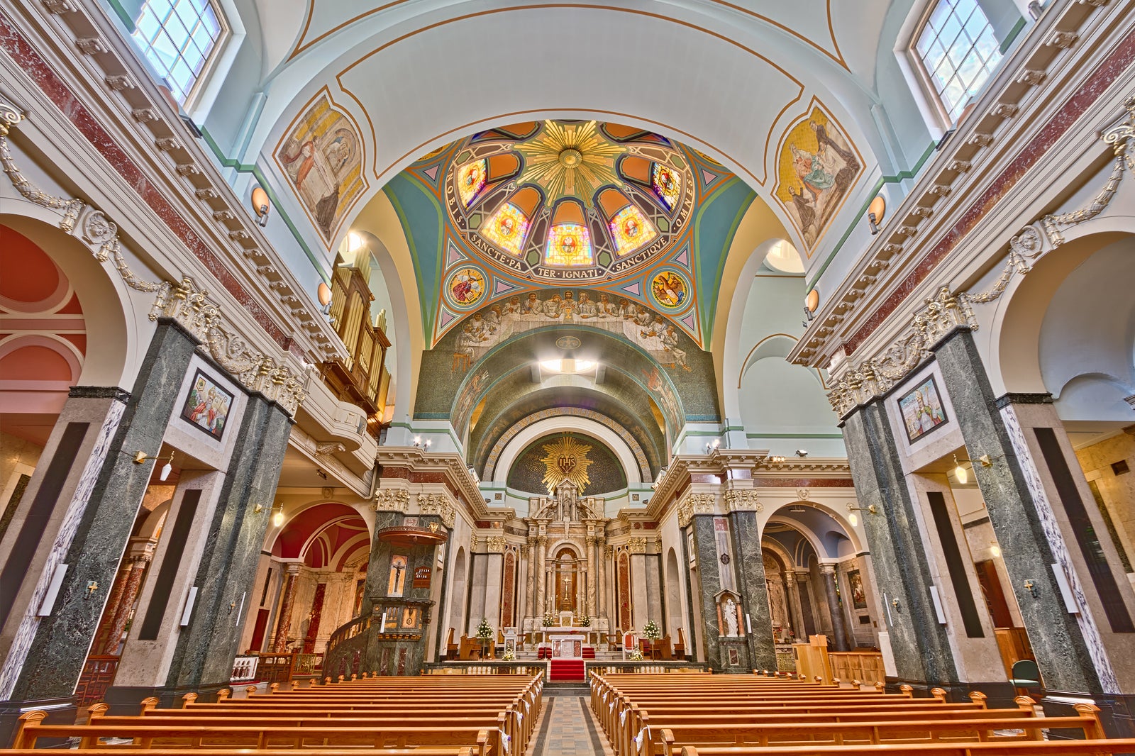 کلیسای سنت آلویسیوس - St. Aloysius Church