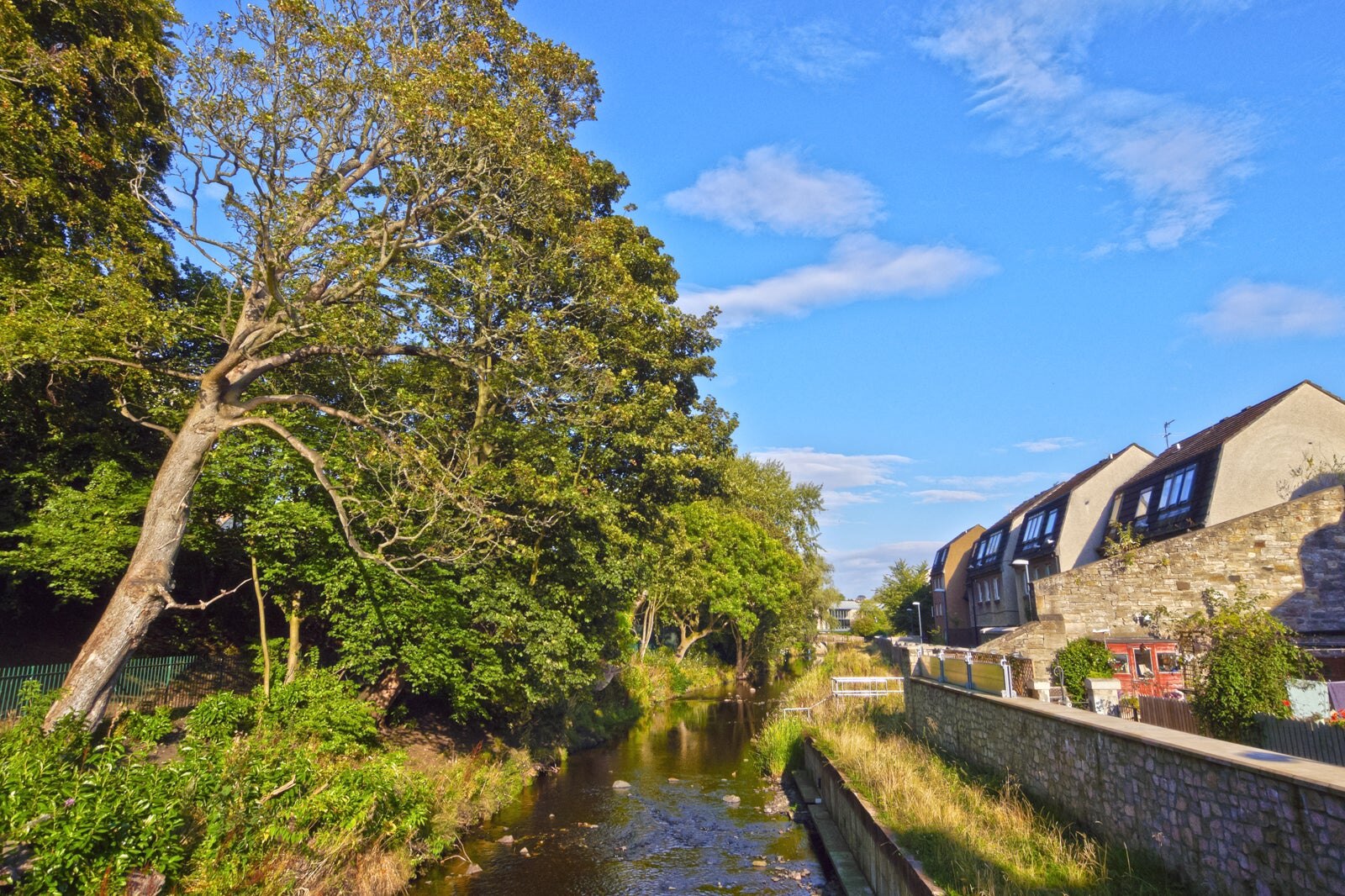 پیاده‌روی آب لیث - Water of Leith Walkway