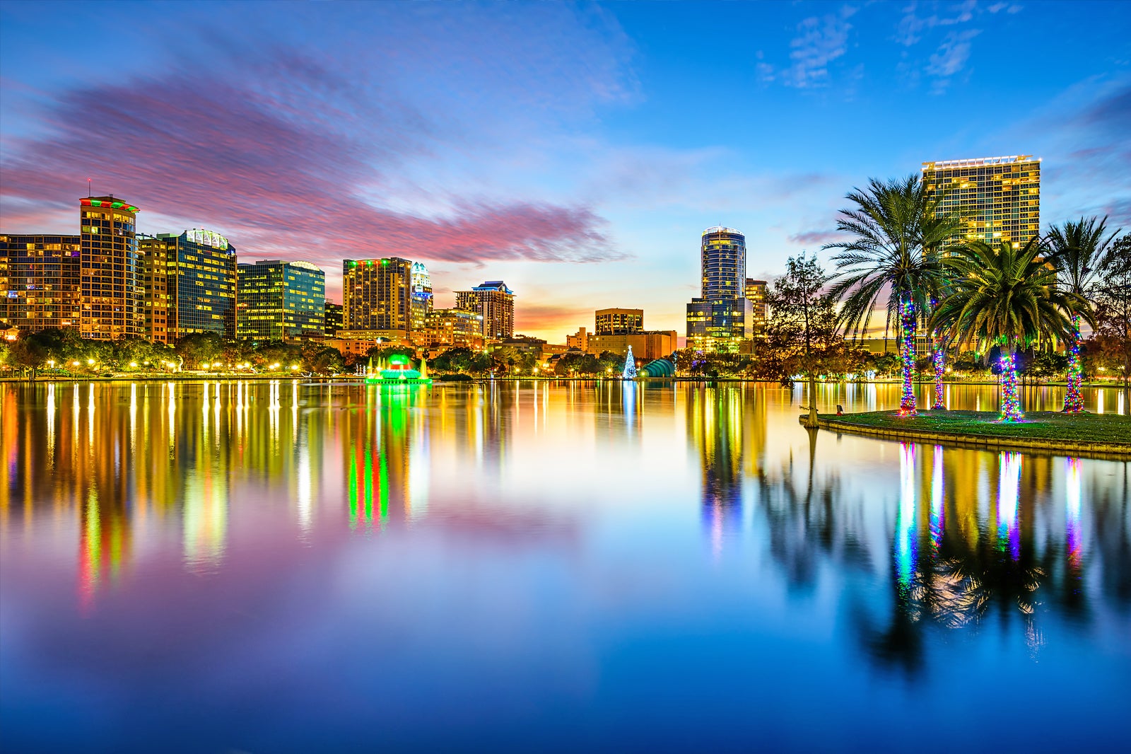 آتش بازی در فواره، پارک دریاچه ایولا - Fireworks at the Fountain, Lake Eola Park