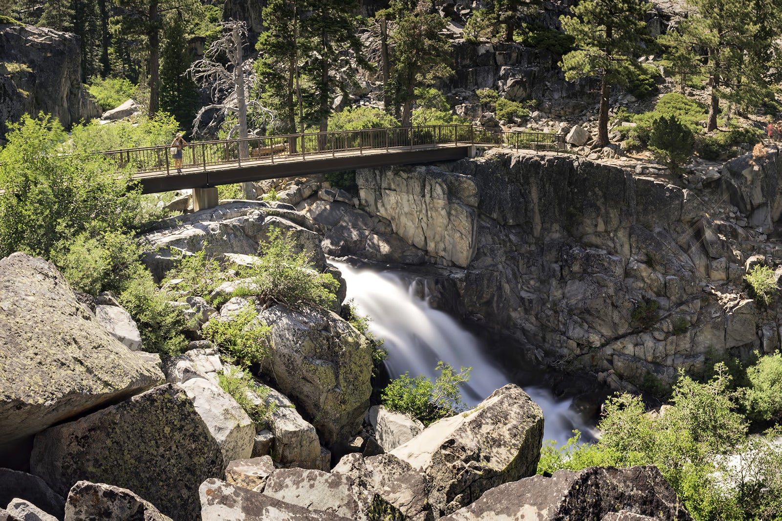 مسیر آبشار عقاب - Eagle Falls Trail