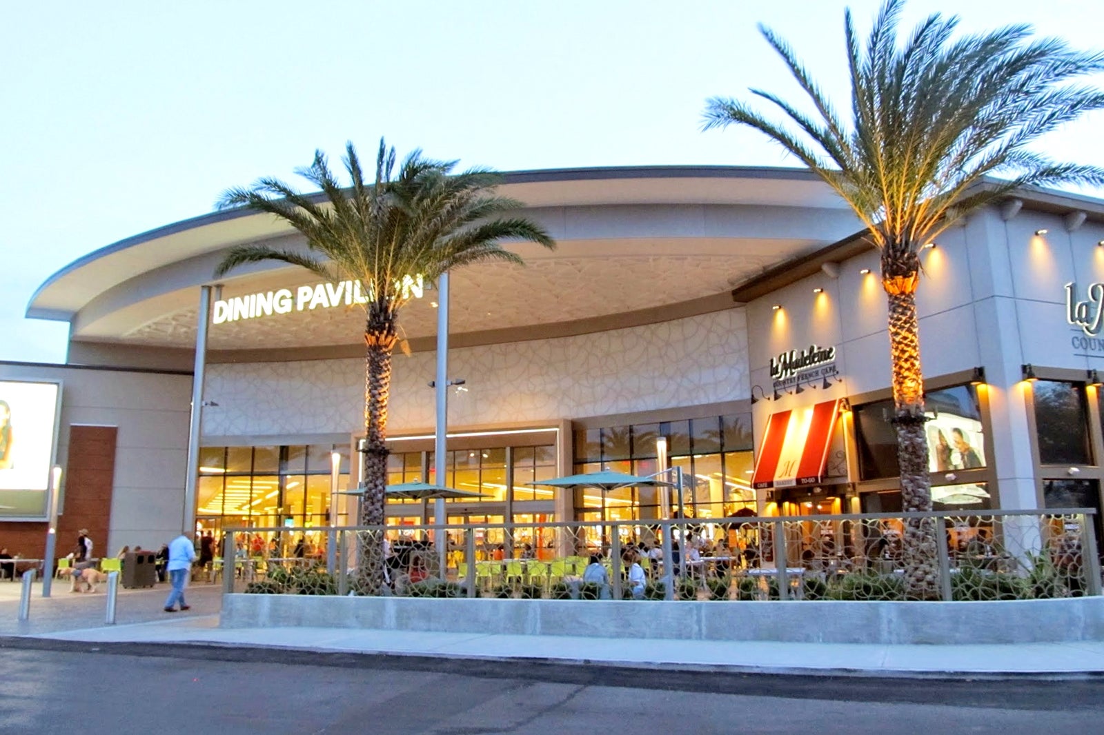 مرکز خرید فلوریدا - The Florida Mall