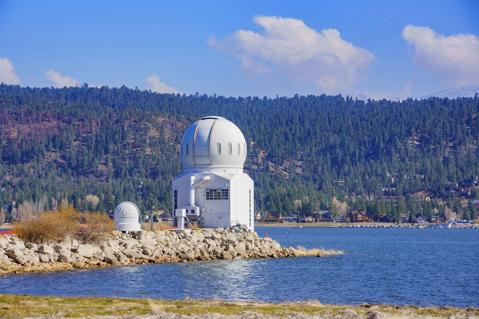 رصدخانه خورشیدی خرس بزرگ - Big Bear Solar Observatory