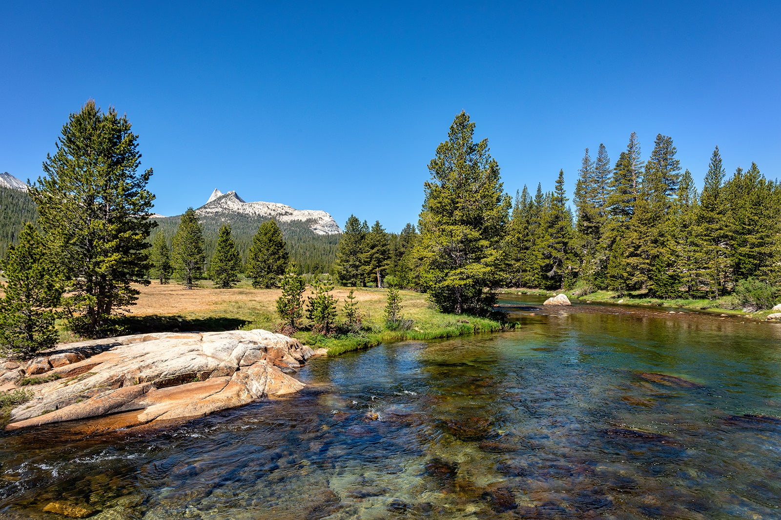 توولومن میدوز - Tuolumne Meadows