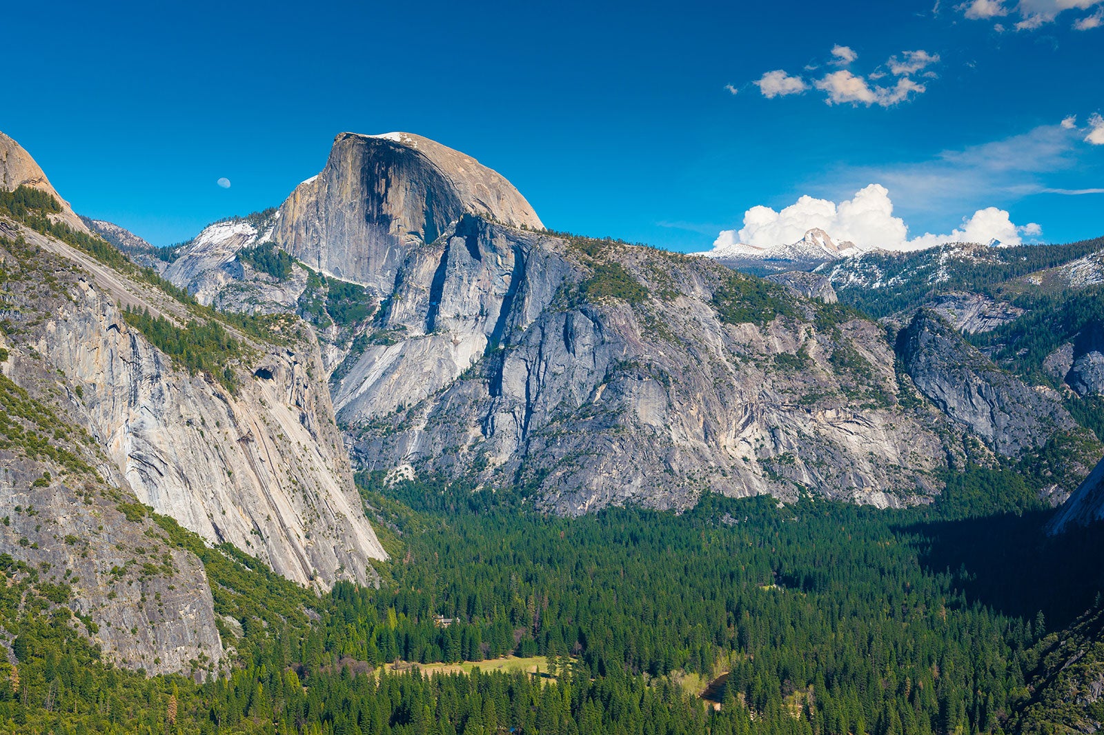 نمای دره یوسمیتی - Yosemite Valley View