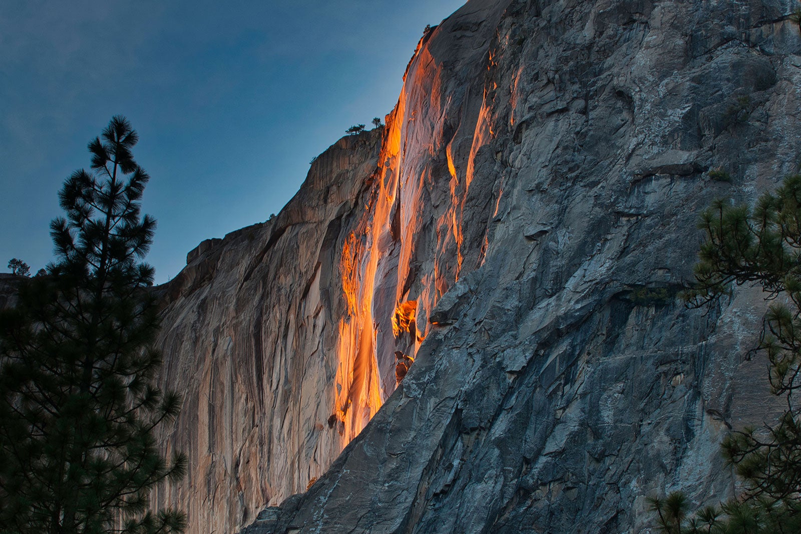 پاییز دم اسب - Horsetail Fall