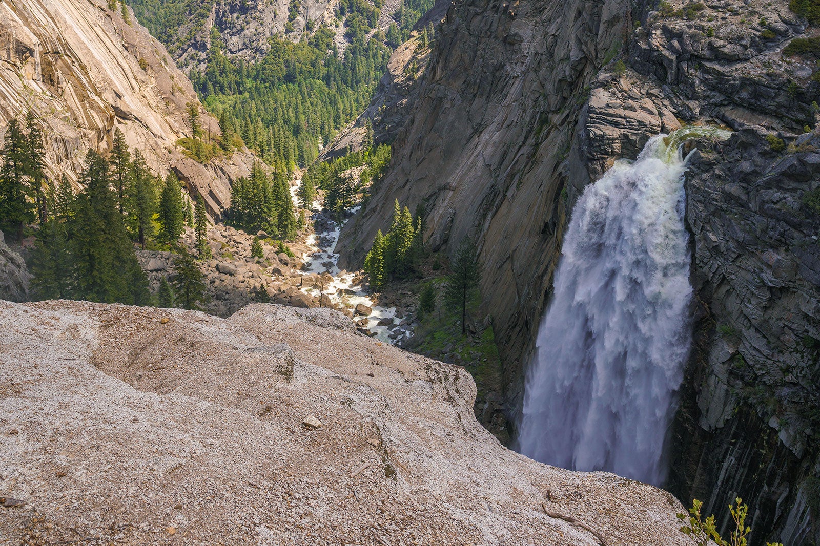 آبشار ایلیلوئت - Illilouette Falls