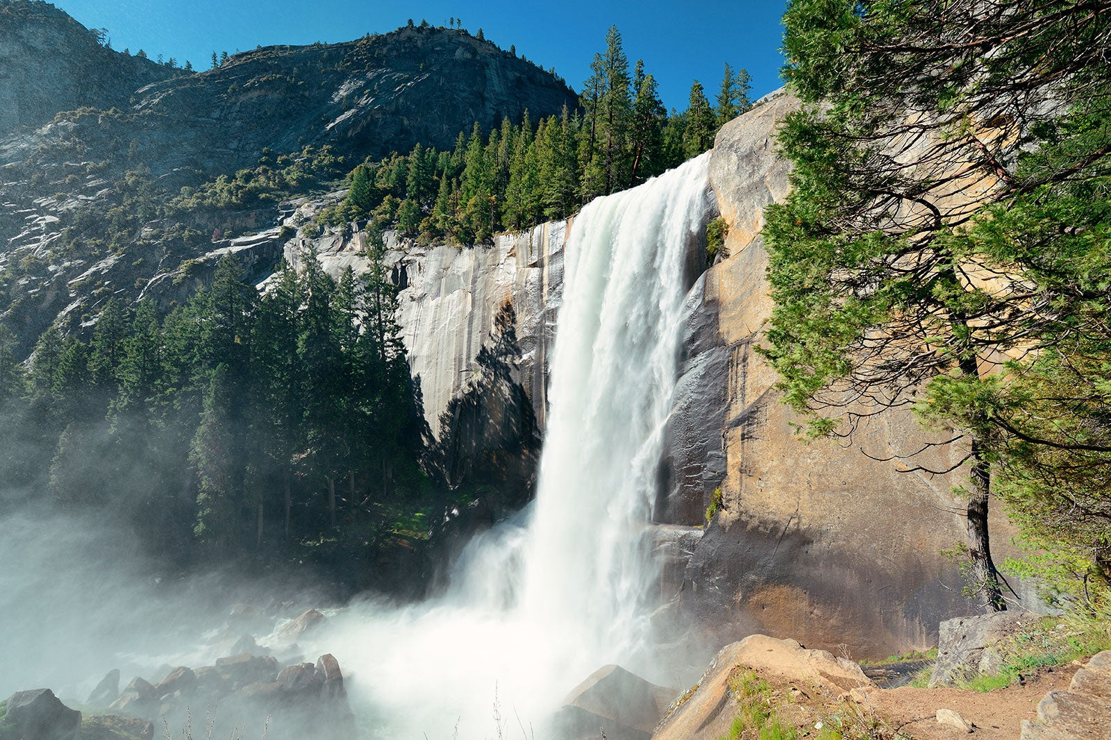 آبشار توولومن - Tuolumne Falls