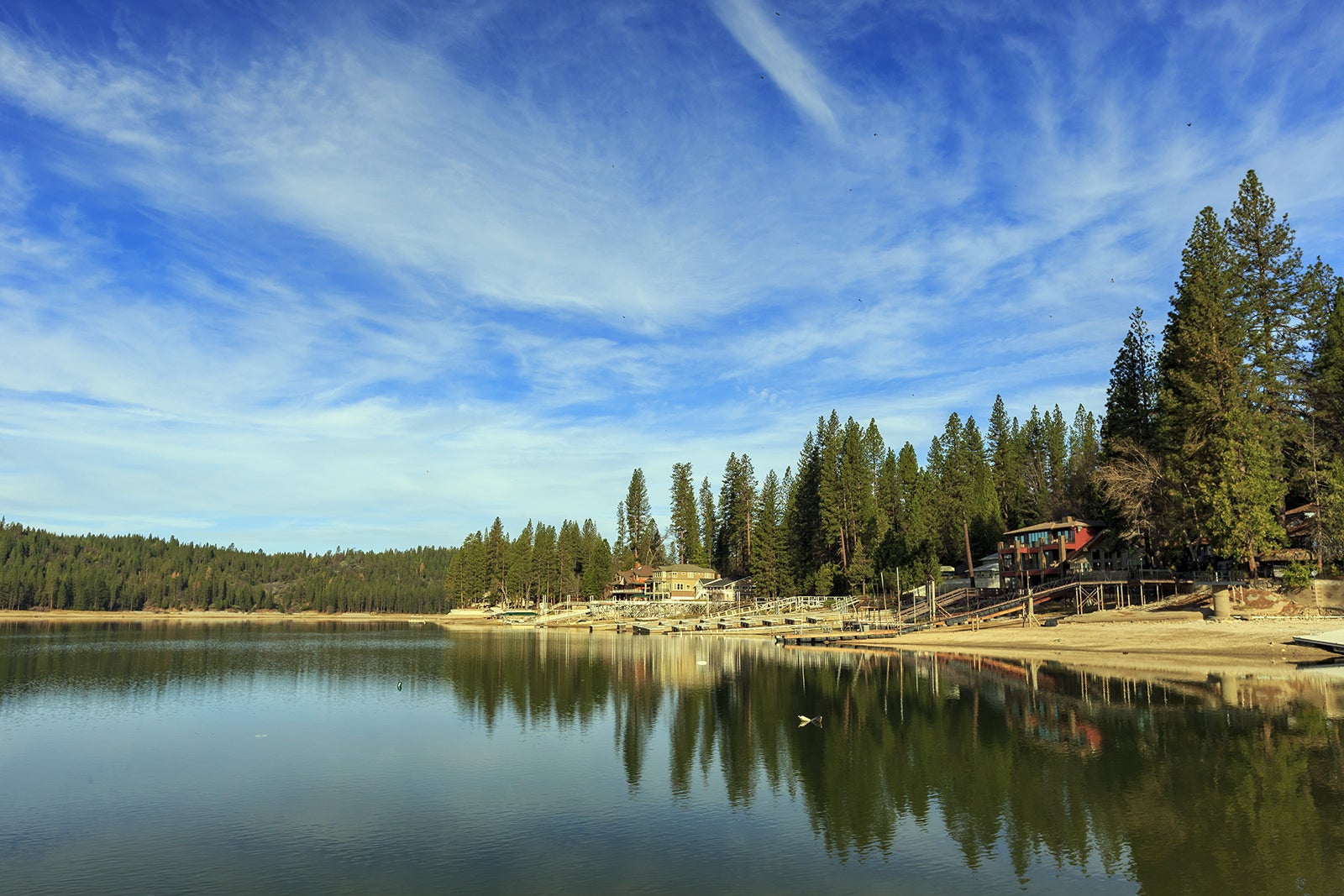 دریاچه باس - Bass Lake