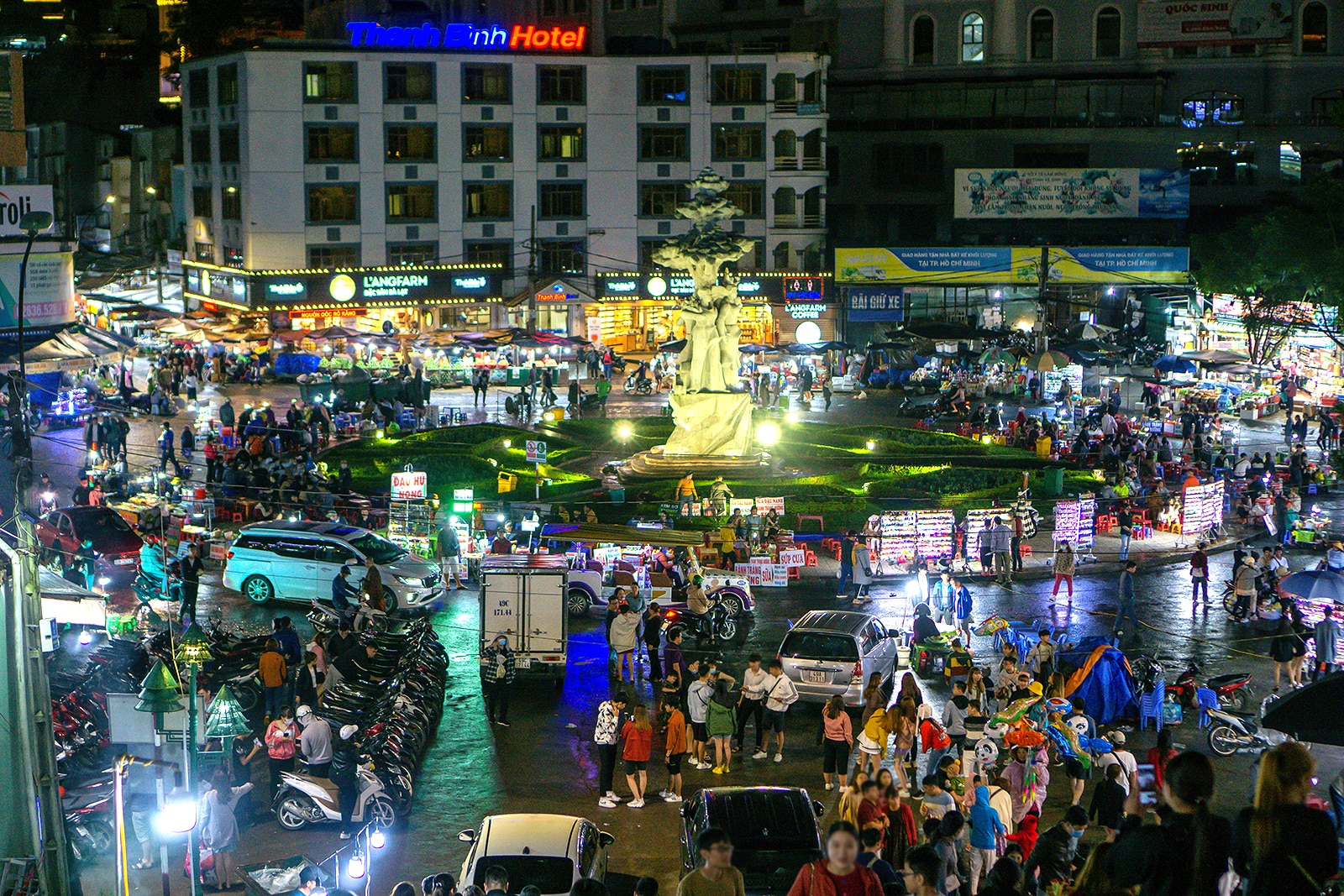 بازار شبانه Da Lat - Da Lat Night Market