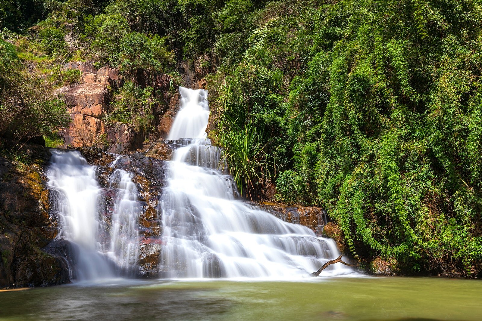 آبشارهای دیتانلا - Datanla Waterfalls