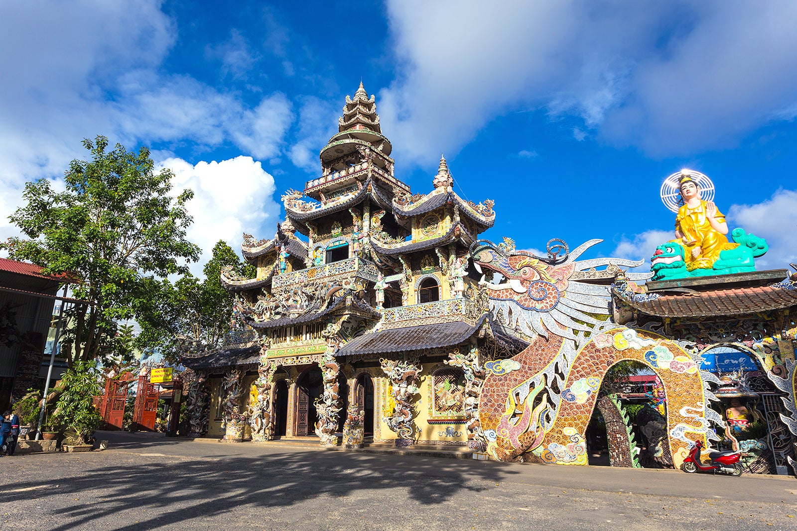 بتکده Linh Phuoc - Linh Phuoc Pagoda