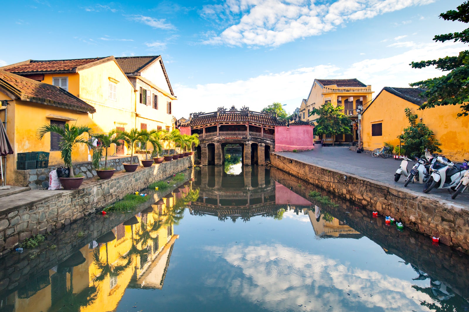 پل سرپوشیده ژاپنی - Japanese Covered Bridge