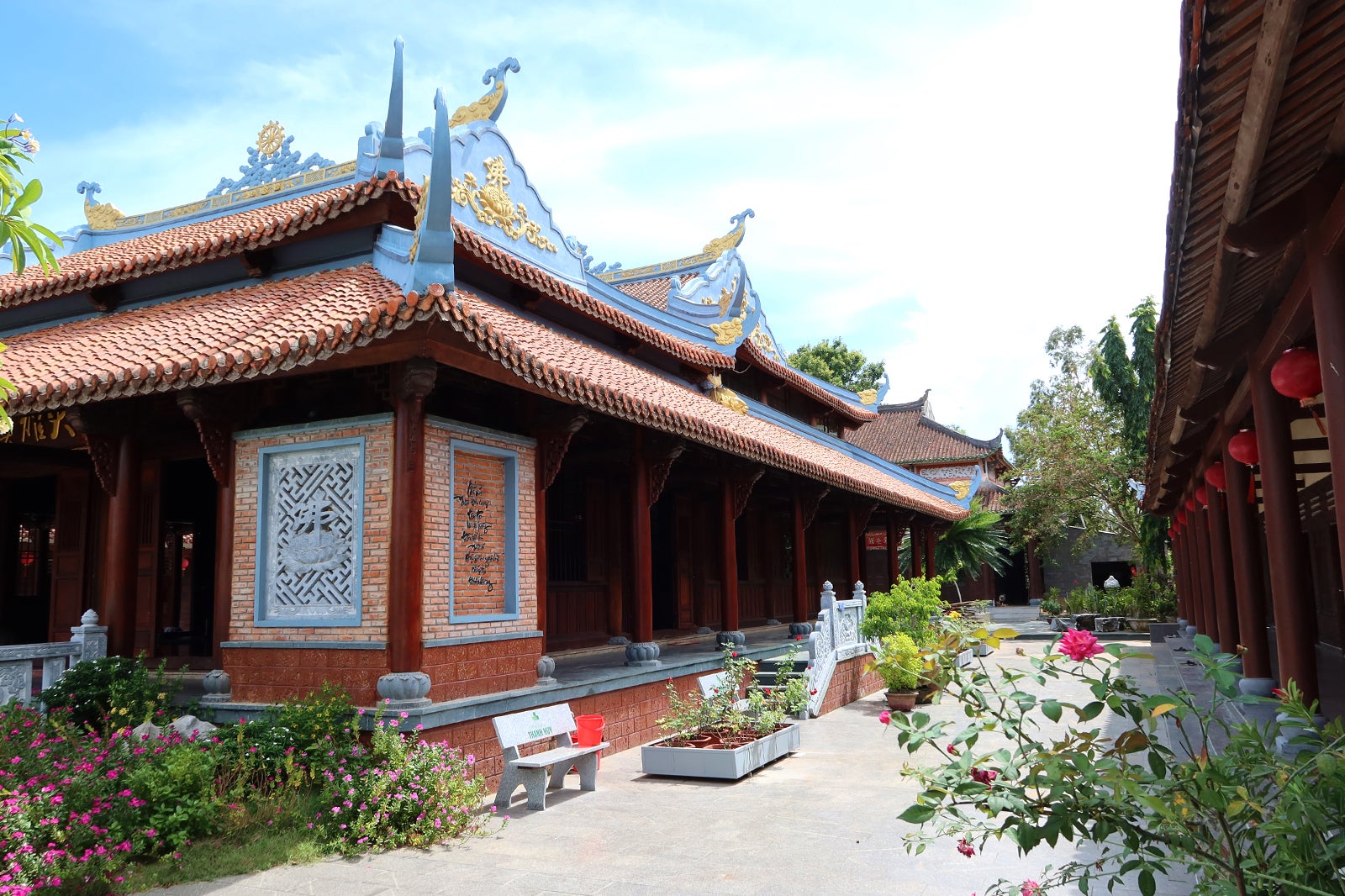 بتکده ون دوک - Van Duc Pagoda