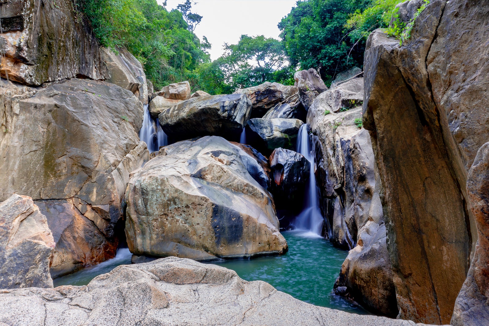 آبشارهای با هو - Ba Ho Waterfalls