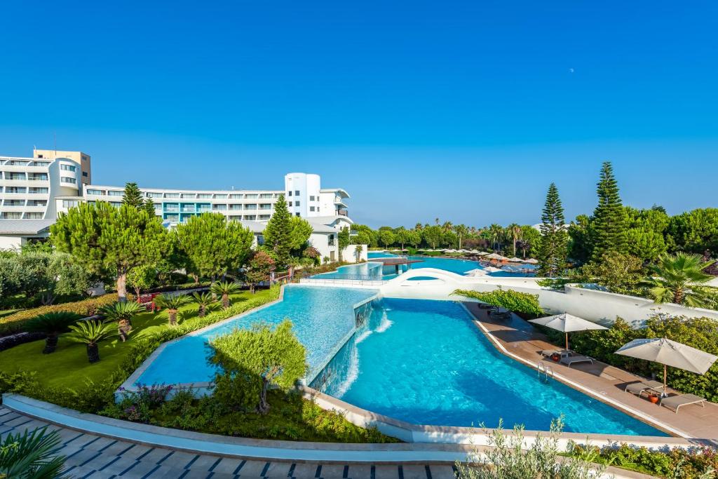 هتل کورنیلیا دیاموند گلف ریزورت اند اسپا Cornelia Diamond Golf Resort & Spa