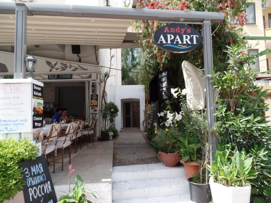 اندی ز آپارت هتل Andy's Apart Hotel
