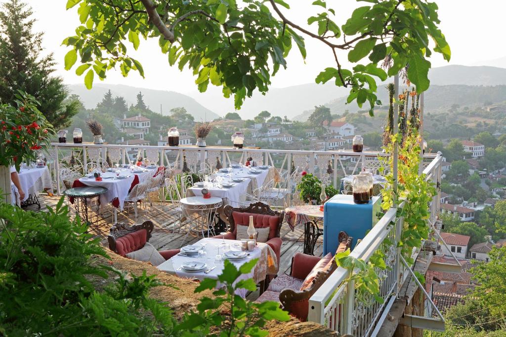 نیسانیان هتل Nisanyan Hotel