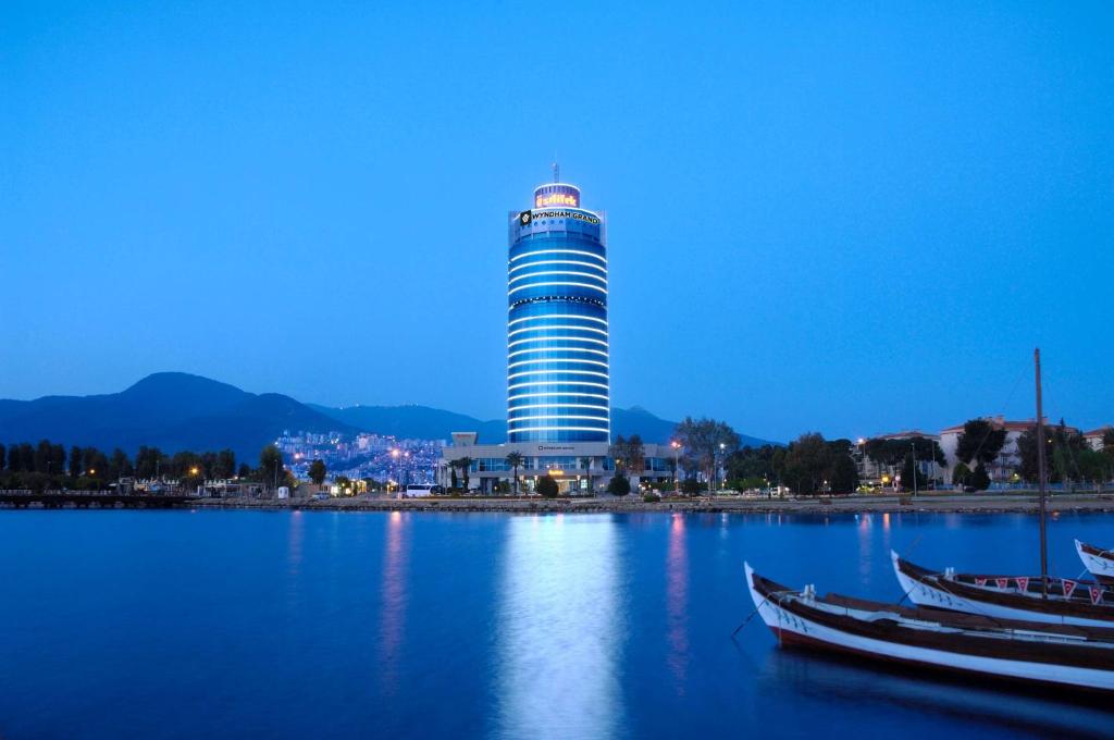 هتل Wyndham Grand Izmir Ozdilek Thermal & Spa (Hotel), İzmir (Turkey) Deals