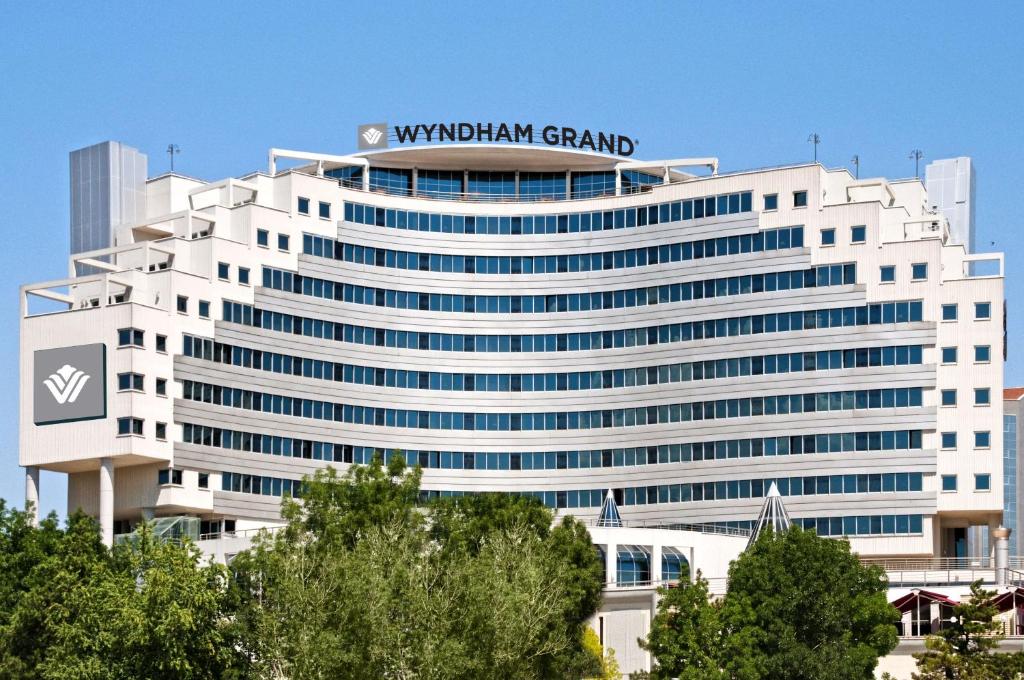 هتل ویندام گرند کایسیری Wyndham Grand Kayseri