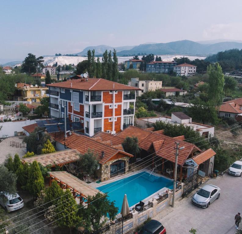ملروز هاوس هتل Melrose House Hotel