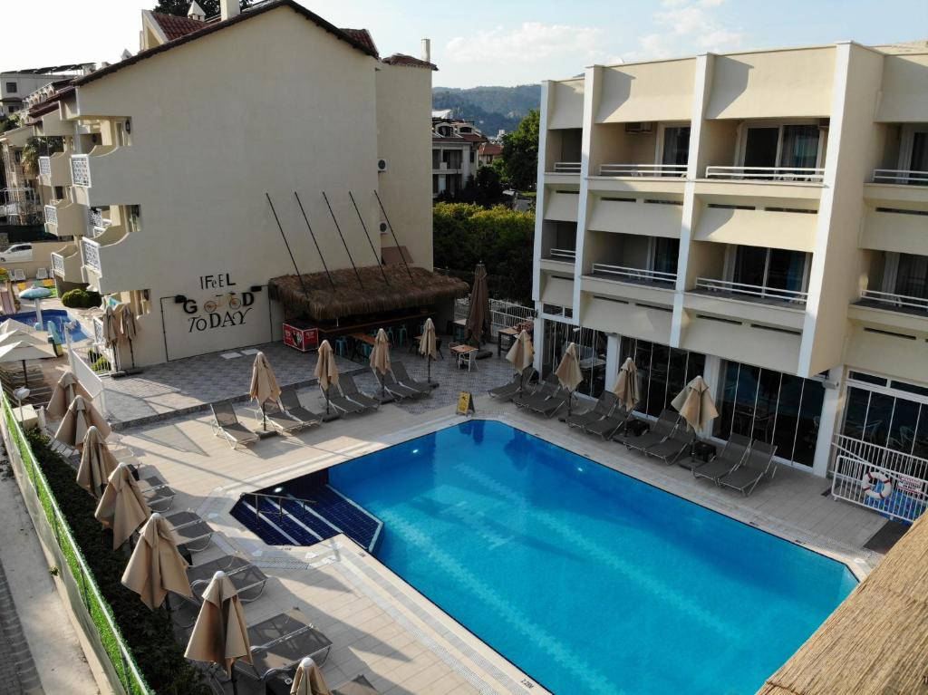 بلو پالاس آپارت هتل Blue Palace Apart Hotel