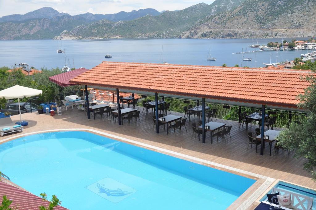 لاچیورت بوتیک هتل Lacivert Boutique Hotel