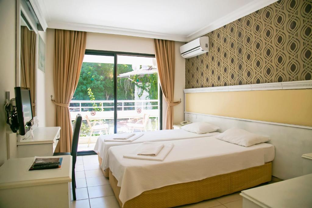 هتل Hotel Chateau de Ville (Hotel), Marmaris (Turkey) Deals