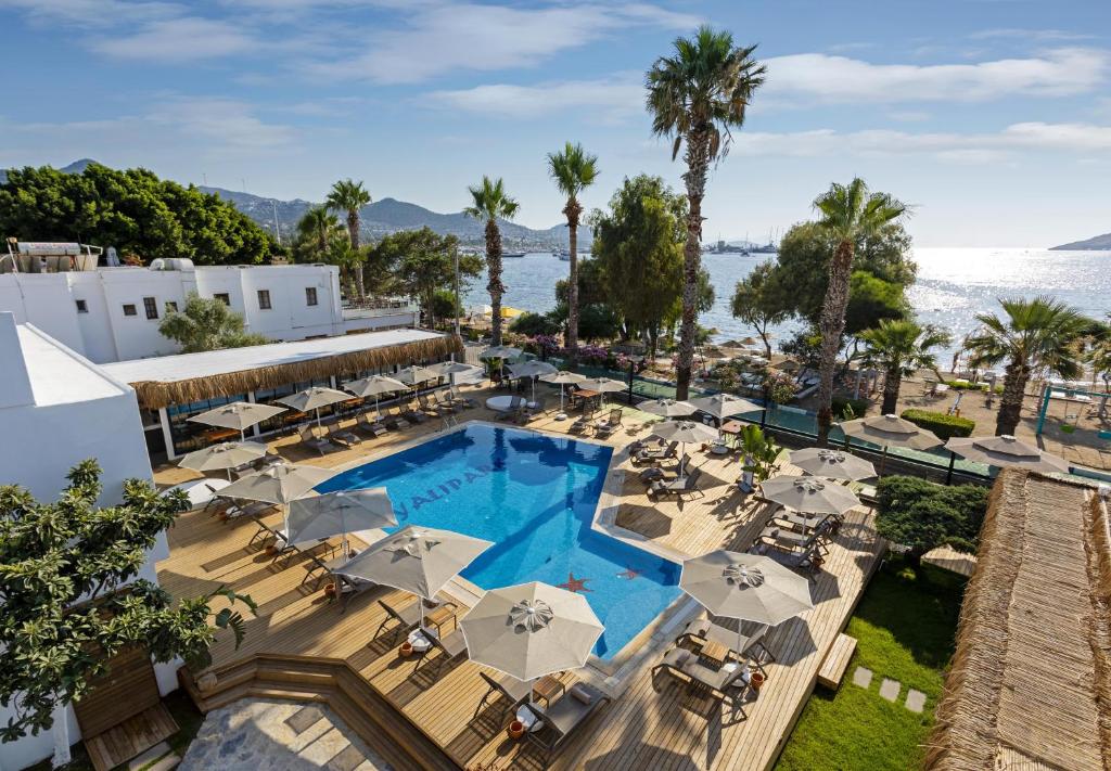 یالی پارک بیچ هتل Yalıpark Beach Hotel