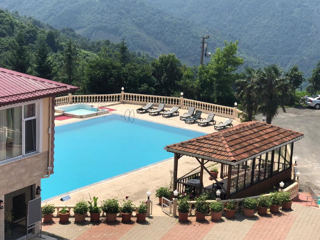 هتل Zarha Mountain Resort (Hotel), Sürmene (Turkey) Deals