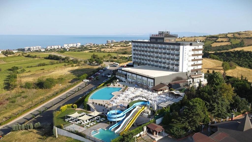 هتل رامادا بای ویندهام تکیر داغ Ramada by Wyndham Tekirdağ