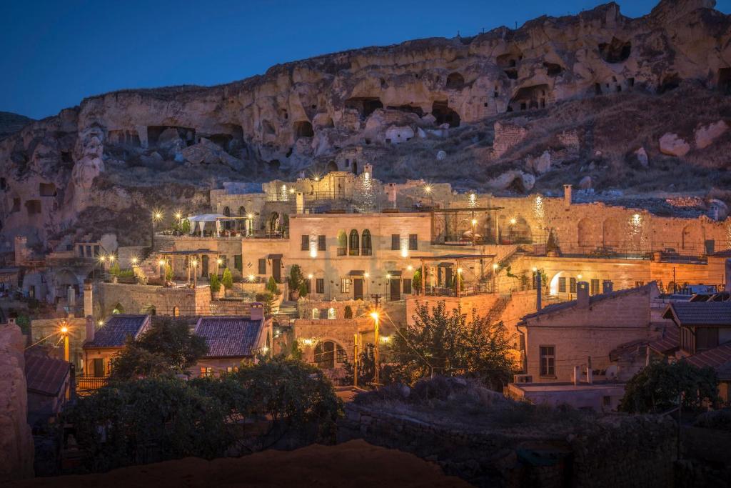 هتل Dere Suites Cappadocia (Hotel), Ürgüp (Turkey) Deals