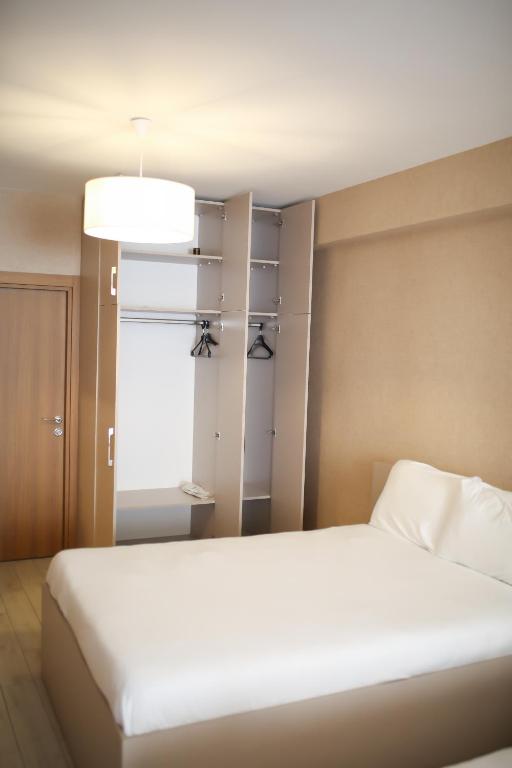 سیناس هتل Cinas Hotel