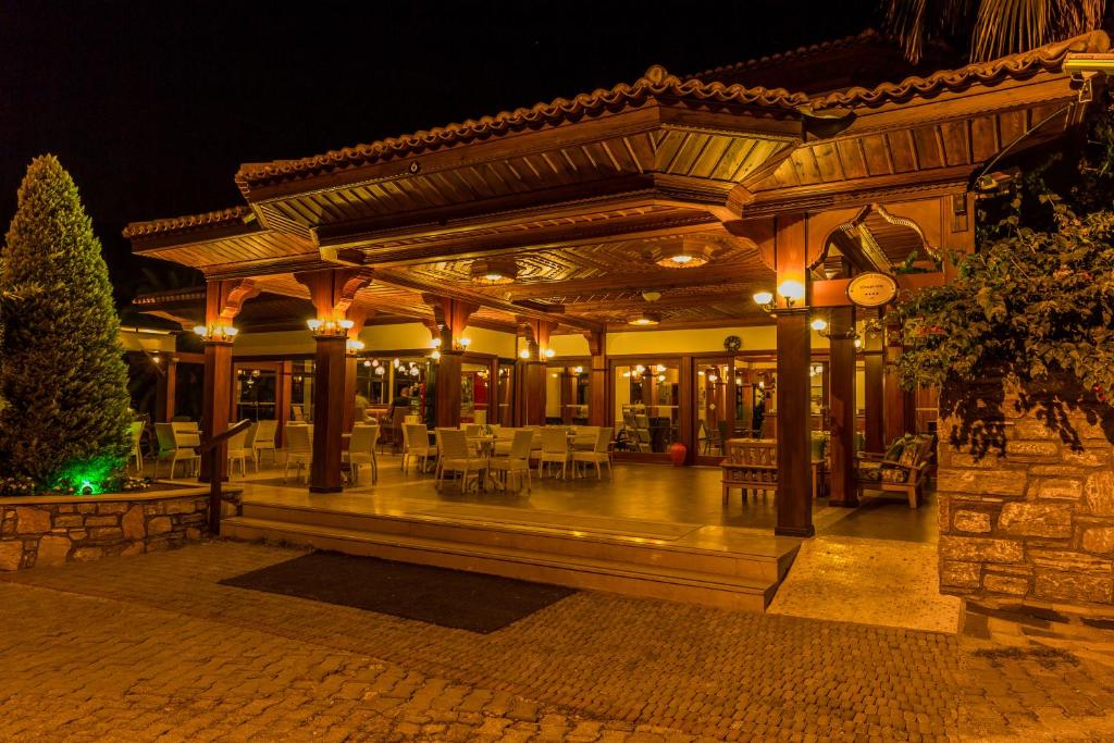 یوچلن هتل - Yucelen Hotel