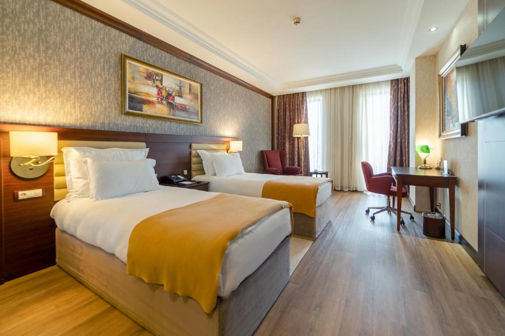 ولبرن لاکچری هتل Wellborn Luxury Hotel