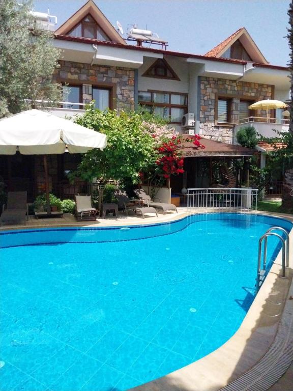 یاسمن آپارت هتل - Jasmin Apart Otel