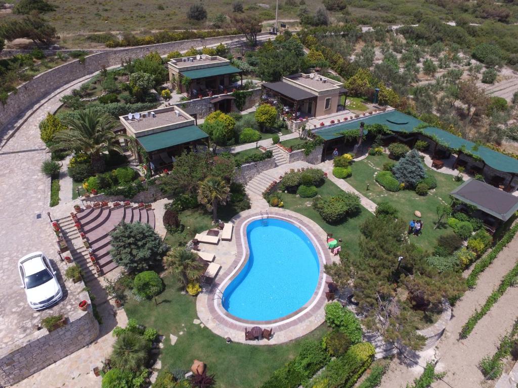 آدا باکوس هتل - Ada Bacchus Hotel