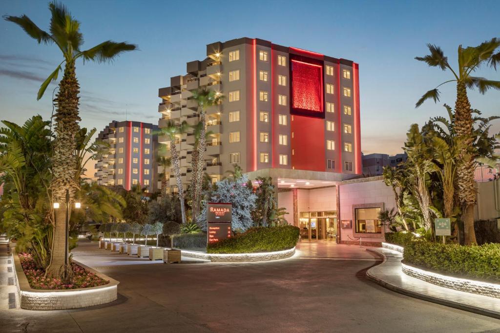 هتل رامادا ریزورت بای ویندام لارا Ramada Resort By Wyndham Lara