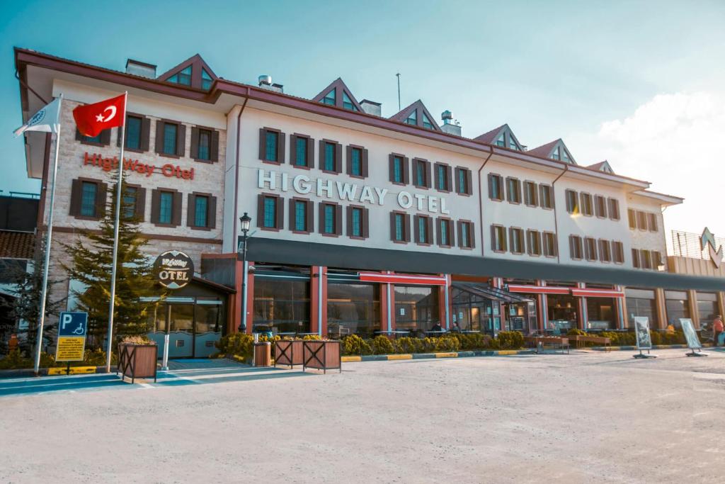 هتل Highway Otel (Hotel), Elmalık (Turkey) Deals