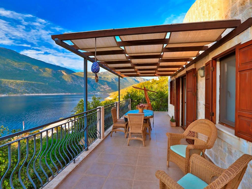 هتل ویلا ایگه Villa Ege