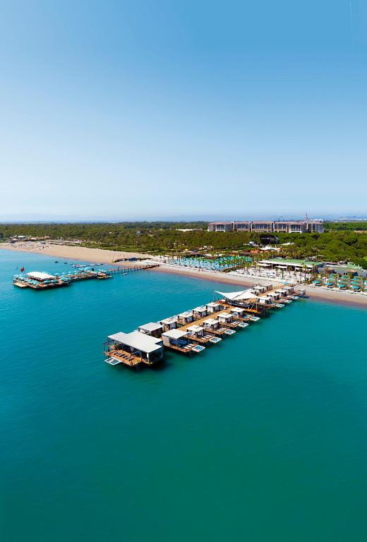 هتل رگنوم کاریا Regnum Carya