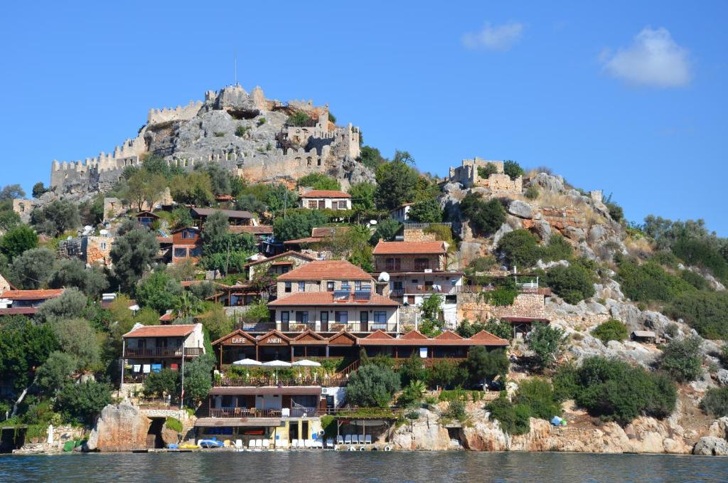 هتل انک پنشن Ankh Pension