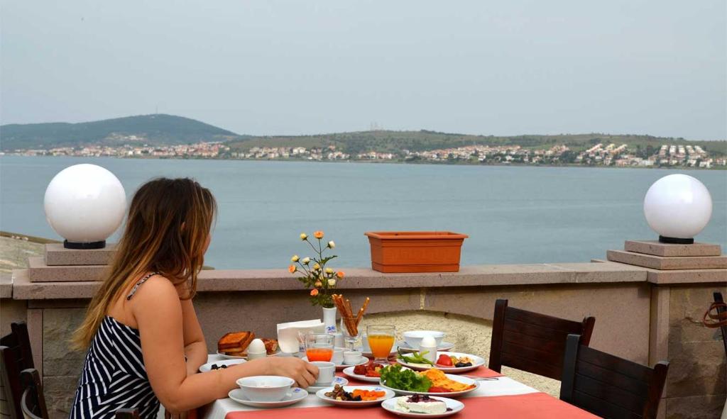 هتل Ayvalık Palas Hotel (Hotel) (Turkey) Deals