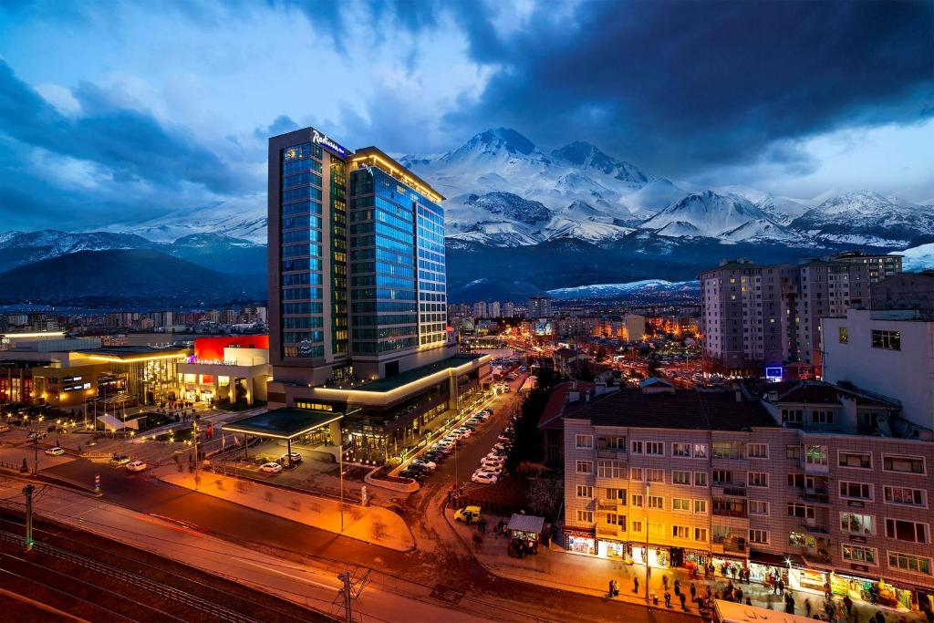 رادیسون بلو هتل، قایسره Radisson Blu Hotel, Kayseri