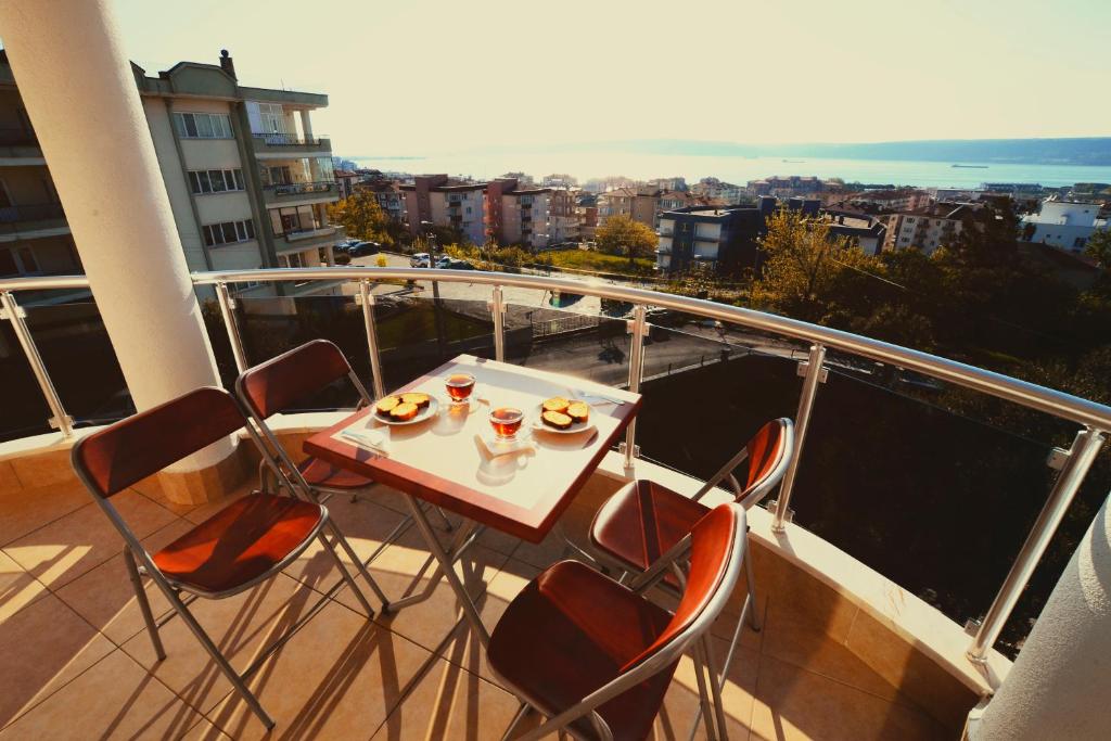 هتل Dort Mevsim Suit Hotel (Condo Hotel), Çanakkale (Turkey) Deals