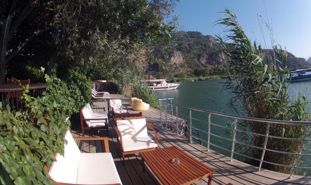 هتل لیندوس پنسیون - Lindos Pension