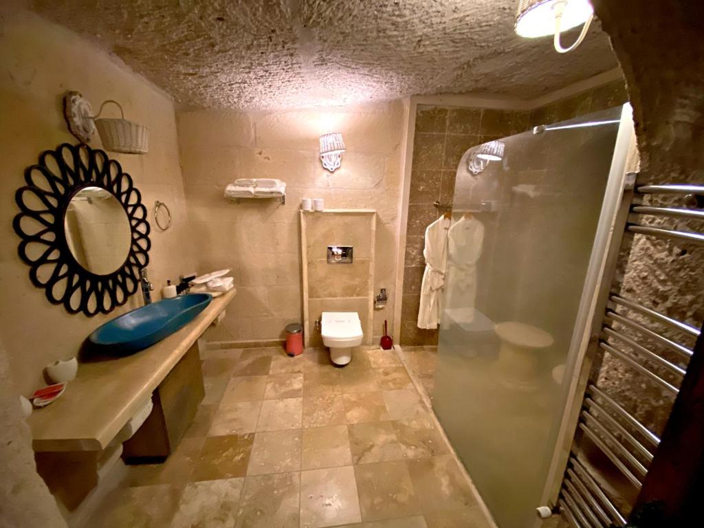 هتل Mimi Cappadocia Luxury Cave Hotel (Hotel), Uçhisar (Turkey) Deals