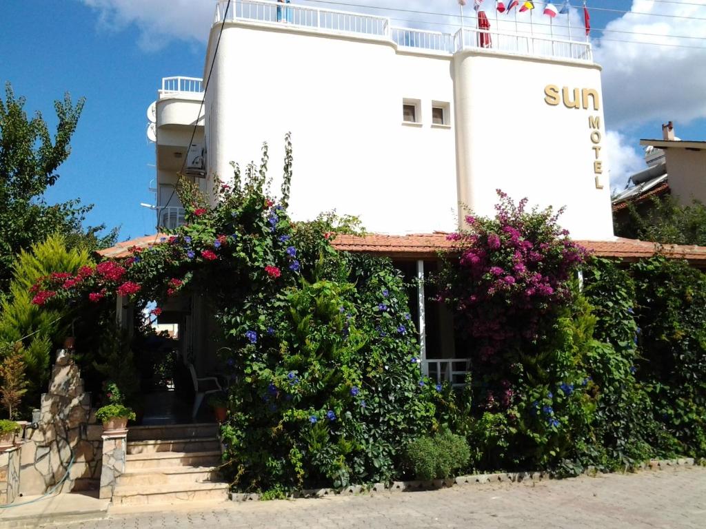 هتل سان آپارت موتل Sun Apart Motel